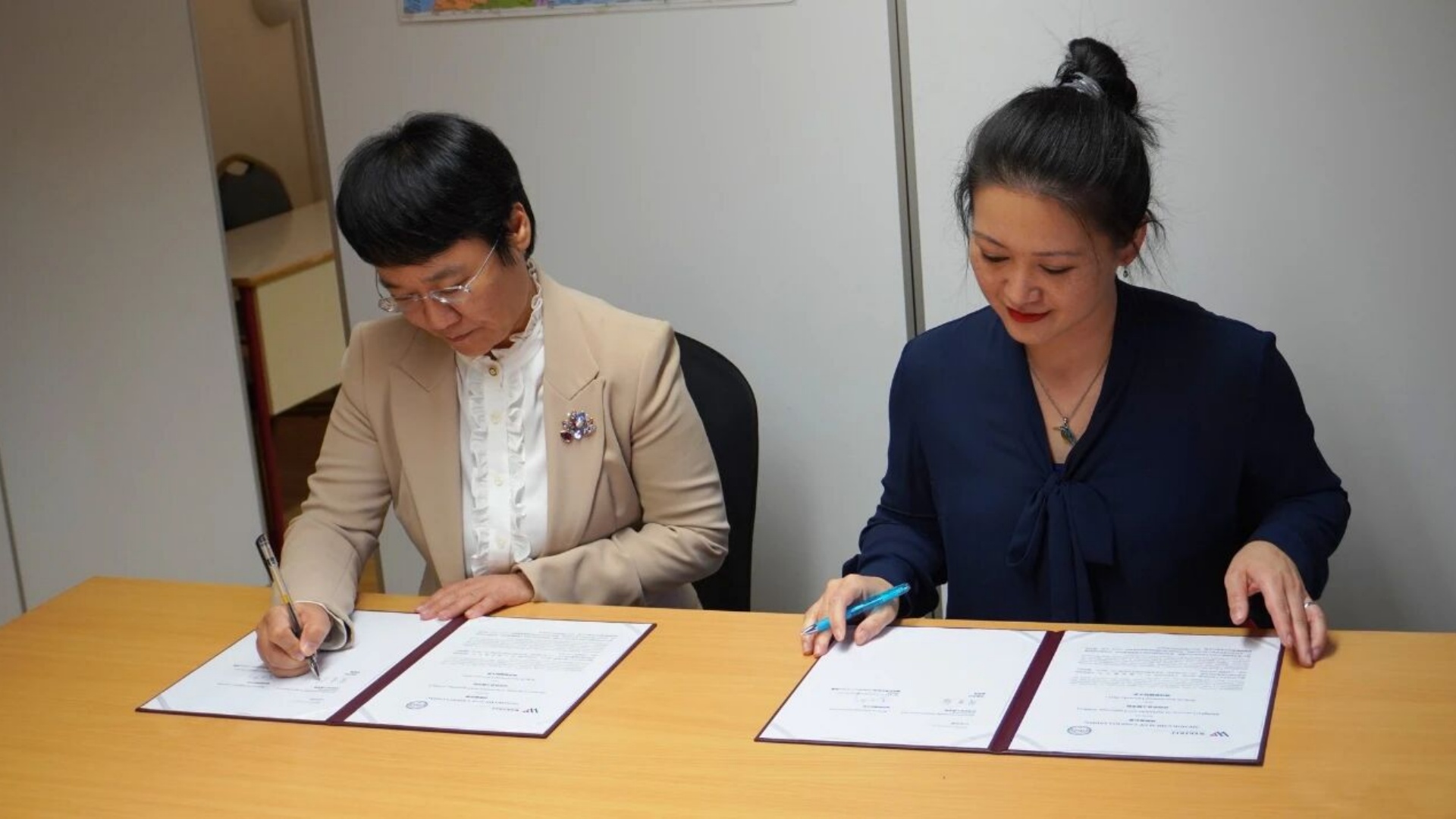 微信图片_20251112103140.jpg 微信图片_20251112103140.jpg