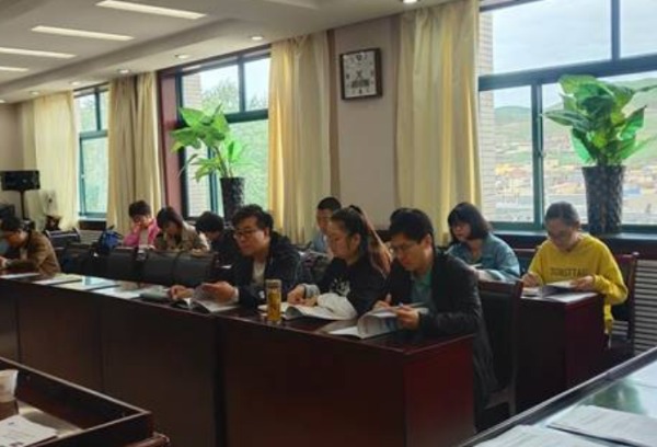 学校召开教师赴马来西亚攻读博士学位项目工作推进会