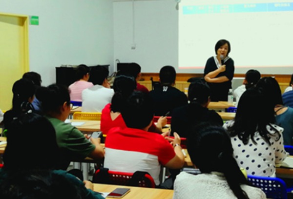 湖南网络工程职业学院开展辅导员暑假培训工作