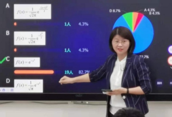 哈尔滨理工大学教师在黑龙江省首届大学数学课程教学创新示范交流活动中喜获佳绩