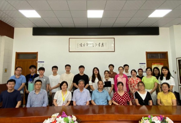 统计学院邀请南开大学张晓峒教授作学术报告