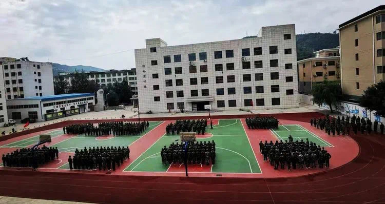 学生军训