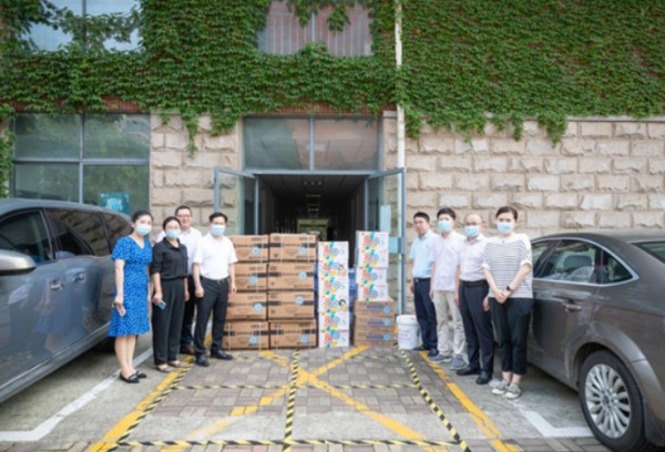 同心抗疫，助力开学——雨花台区红十字会、雨花台团区委向三江学院捐赠防疫物资