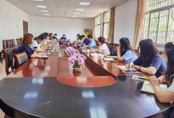 东南大学成贤学院召开新生辅导员工作会议