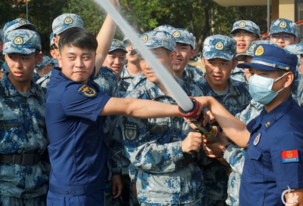 中国民航大学开展2021级新生消防疏散演习
