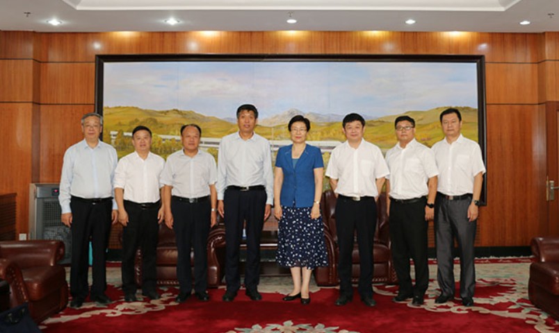 大连交通大学与河南工学院签署战略合作协议