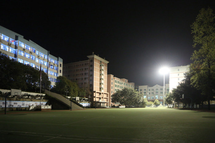 学校夜景