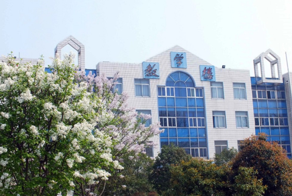 蚌埠经济技术职业学院图片