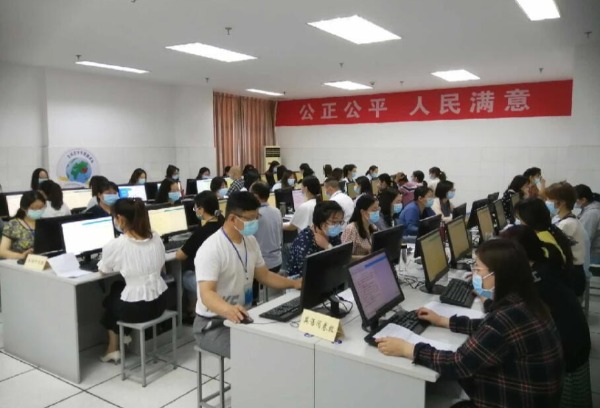 扬州市发布2022年中考成绩查询时间！