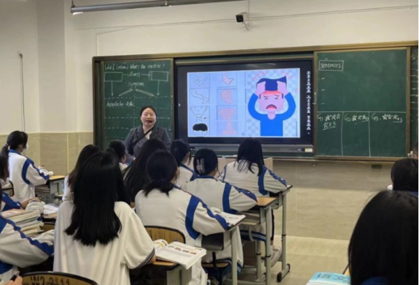 课堂展风采 比赛促成长 ——四川五月花技师学院组织开展新参教教师见面课评比活动