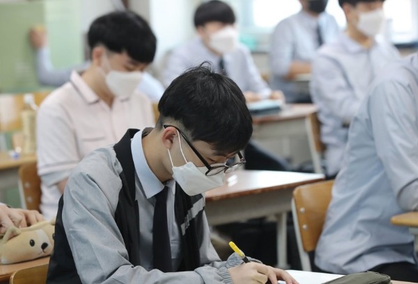 贵州高考适应性测试4月9日起开始，助力学生适应自命题科目答题