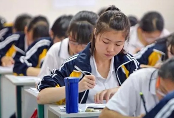 2024上海高考将划分4档录取控制分数线，这两类考生文化课成绩适当降低