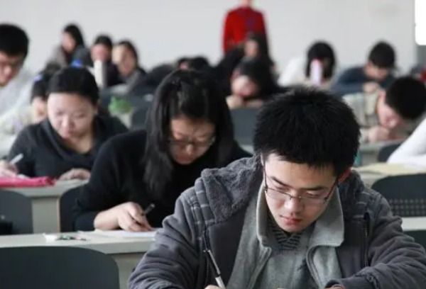 2024年起黑龙江省统一高考实行“3+1+2”模式，考试时间确定