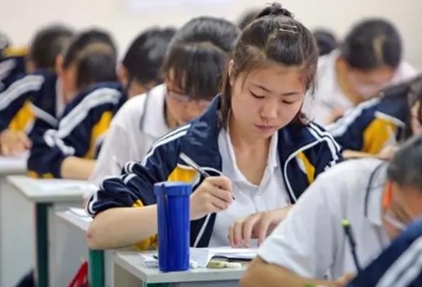 2024年黑龙江省考生均可报考香港、澳门有关招生高校