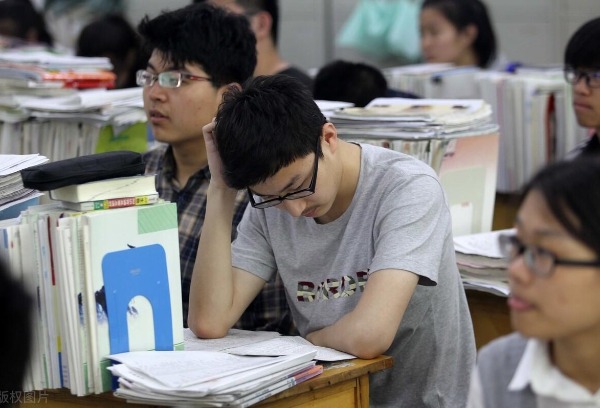 今年杭州中考复读生人数明显增加 中复热潮缘何再兴