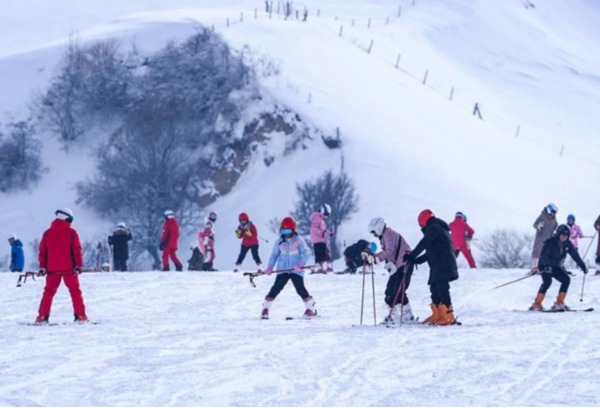 国务院办公厅：鼓励高校体育单招招生计划向冰雪运动倾斜