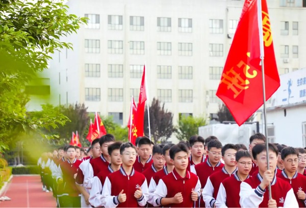 抓住机遇，成就未来：中考生的西安职业高中选择