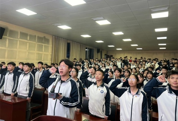 【四川省江安县职业技术学校】铭记“一二•九” 入团启新程|江安职校举行2024年秋期新团员入团仪式