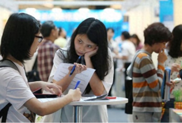 更多留学生回国寻求发展机会