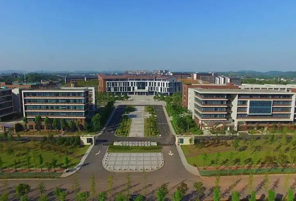 湖南化工职院2025年单独招生考试顺利举行