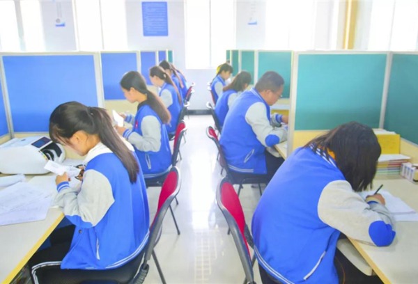 考不上高中读技校，到底能不能升学？