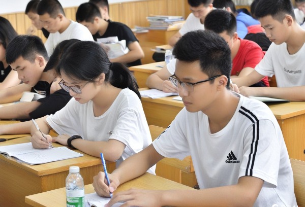 孩子失误考不上高中，家长的态度该如何转变？