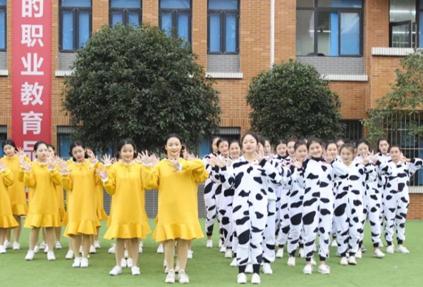 考不上高中读职校什么专业好？