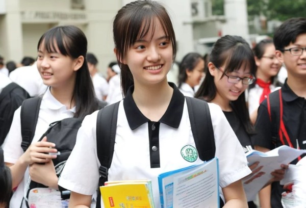 全国统考科目结束 四川首届新高考再选科目开考